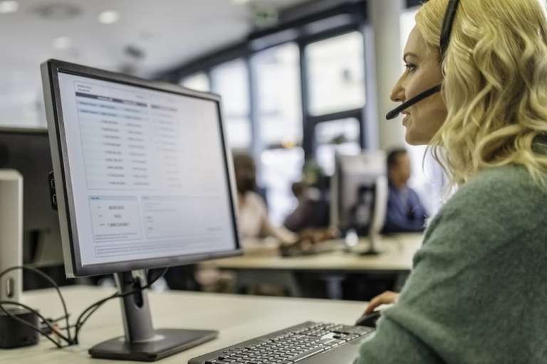 How Amazon agencies cultivate customer relationships?